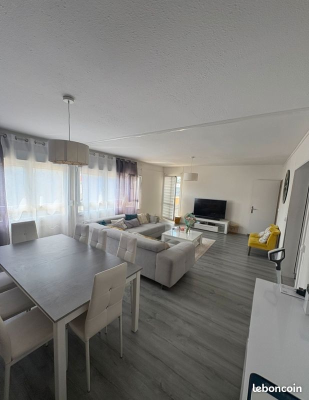 Appartement 3 pièces 77 m² · à Châteauroux · 77 m² · 60 000 €