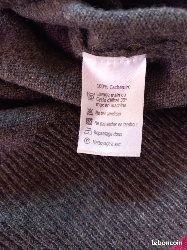 Pull En Cachemire 100% N.S CASHMERE - Noir - Taille M/38 - Col V - Occasion Très Bon État