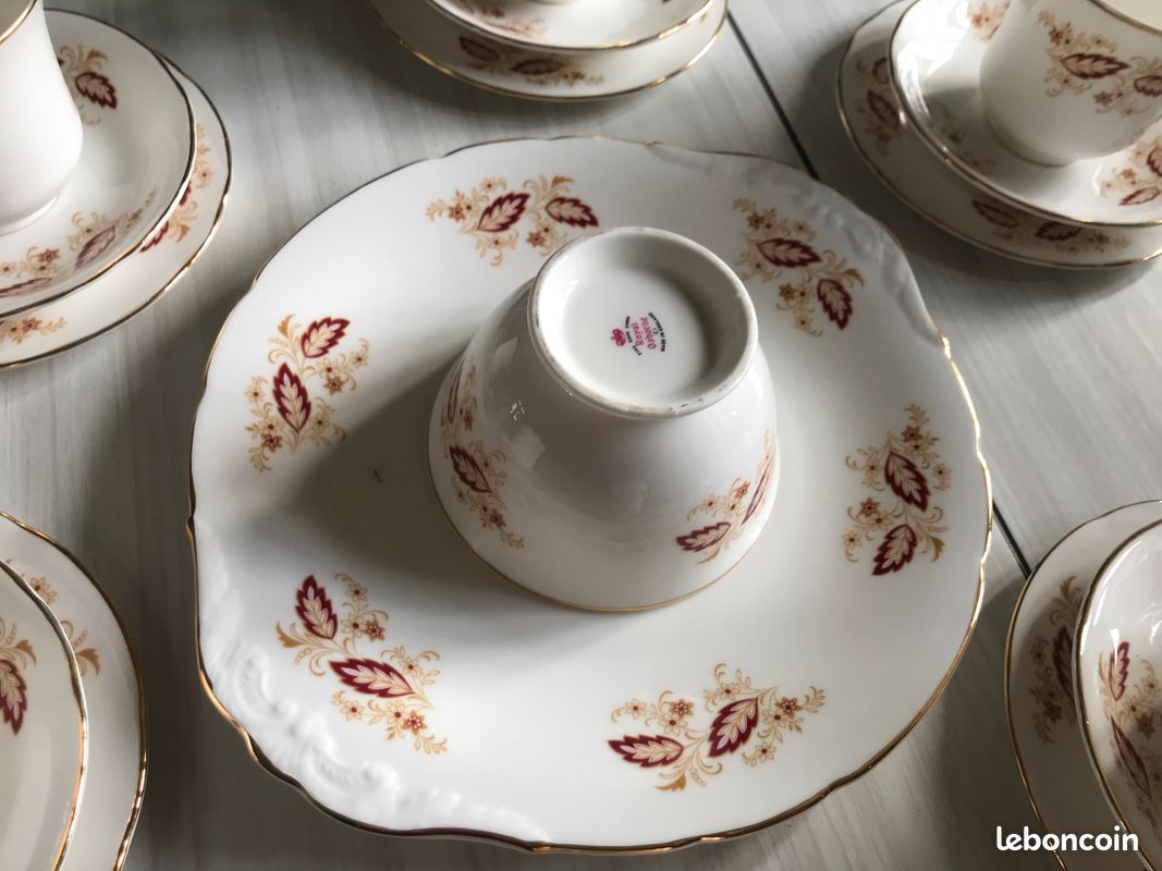 Service à Dessert/café Pour 6 Personnes – Porcelaine Bleue à Motifs Floraux – Senator Collection