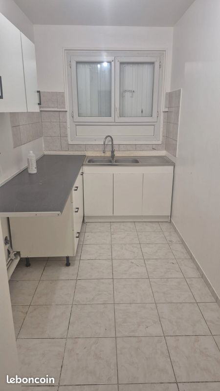 Appartement 4 pièces 68 m² · à Étampes · 68 m² · 950 €