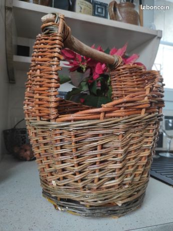 LOT DE 2 Paniers en osier anciens forme arrondie + casserole vannerie