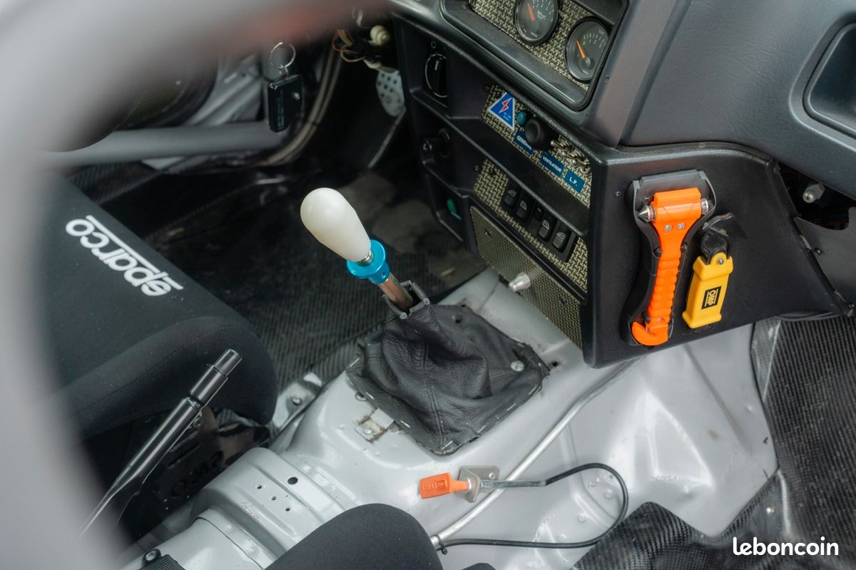 Ford Sierra Cosworth 4X4 - Rallye VHC - Homologuée FFSA (image 16)