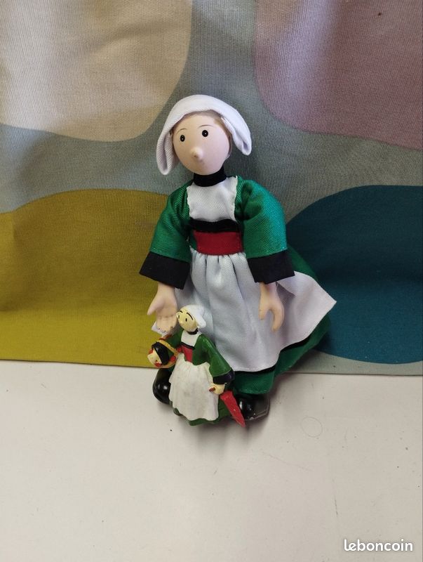 Poupée Bécassine céramique porcelaine sur socle Éditions Hachette État neuf