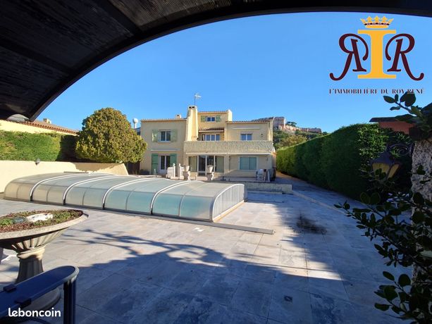 Maison 8 pièces 275 m²