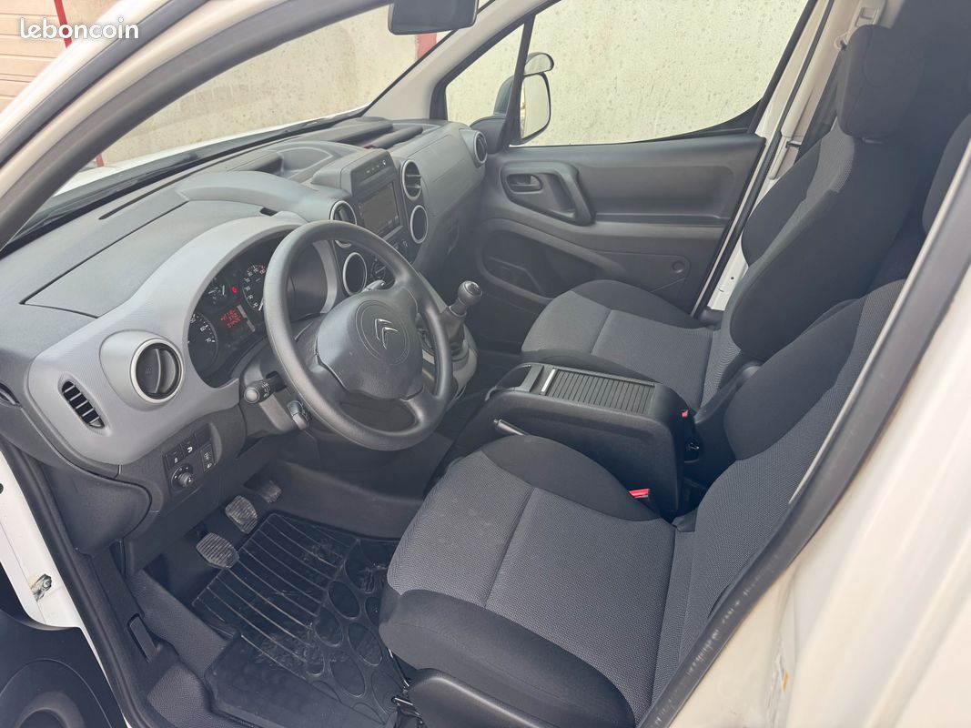Citroen berlingo 3 van m 650 kg hdi 75 ch (image 2)