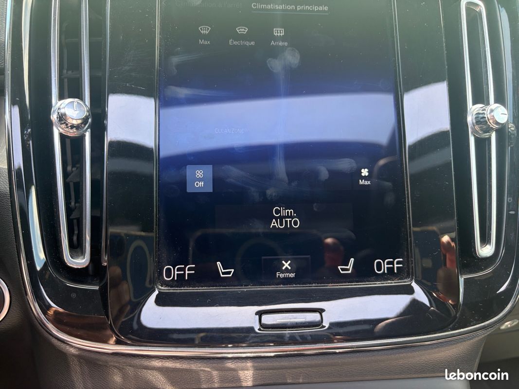 VOLVO XC40 D4 190 AWD INSCRIPTION LUXE GEARTRONIC 190Ch Garantie 12 mois (image 13)