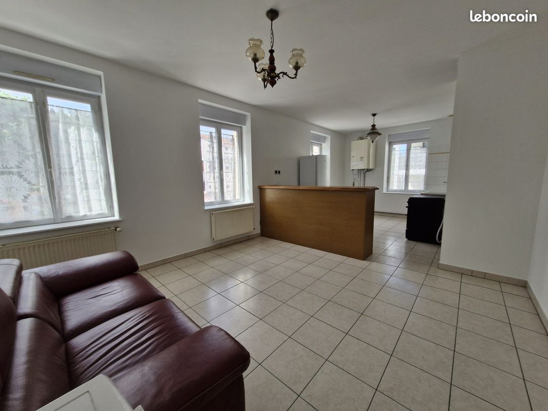 Appartement 3 pièces 60 m² · à Condrieu · 60 m² · 590 €