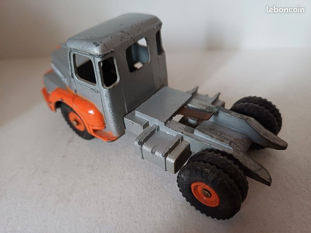 DINKY TOYS - Moto Triporteur - Miniature ancienne ( à restaurer ) EUR