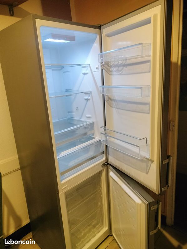 Frigo Boulanger – Très bon état – Acheté en 2024 (image 2)