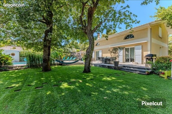 Ensemble immobilier 2 maisons + 3 gîtes + local commercial , rendement location saisonnier investissement investisseur rapport chambre d’hôte, Airbnb,