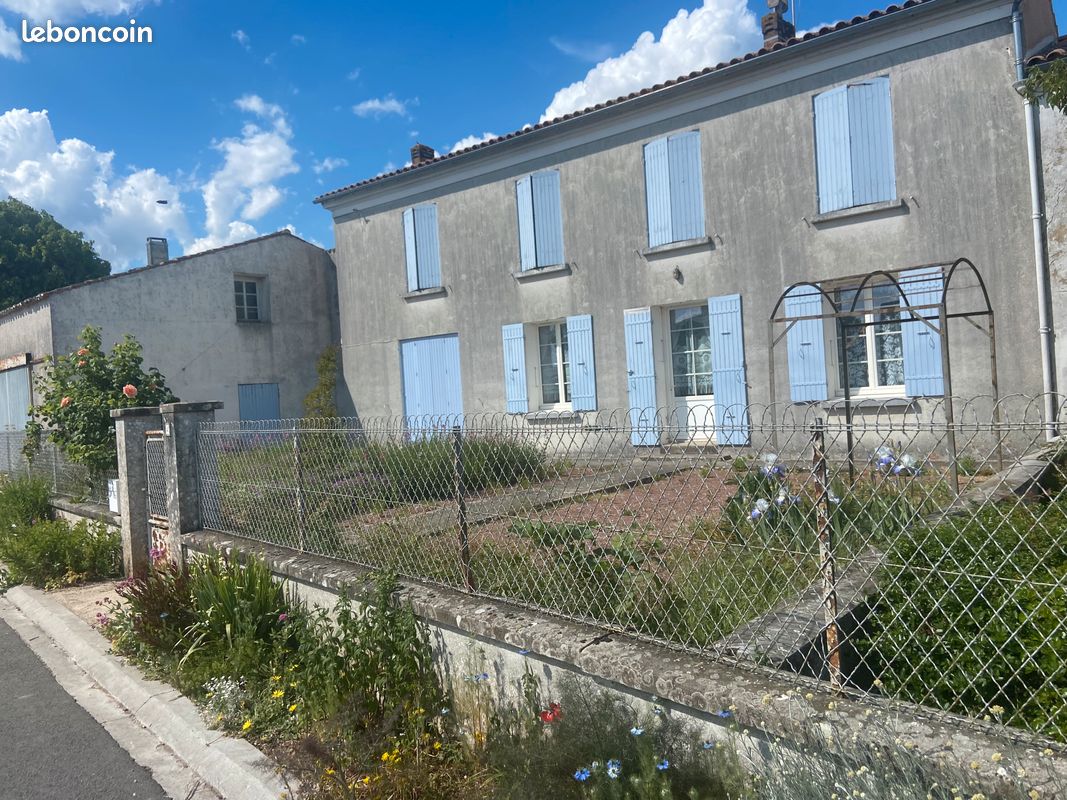 Maison 6 pièces 173 m² · à Geay · 173 m² · 211 000 €