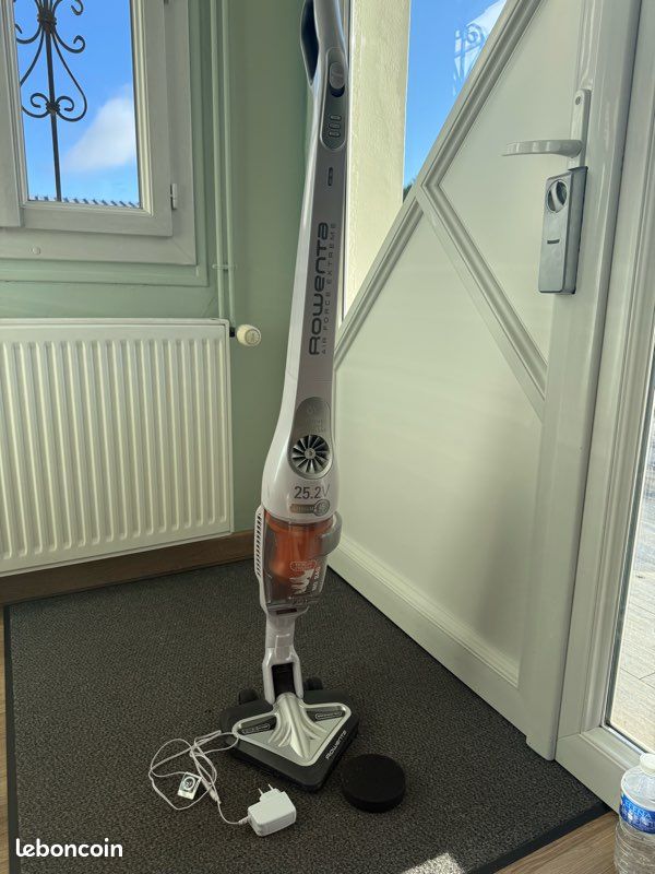 Rowenta air force extrême aspirateur balai Électroménager