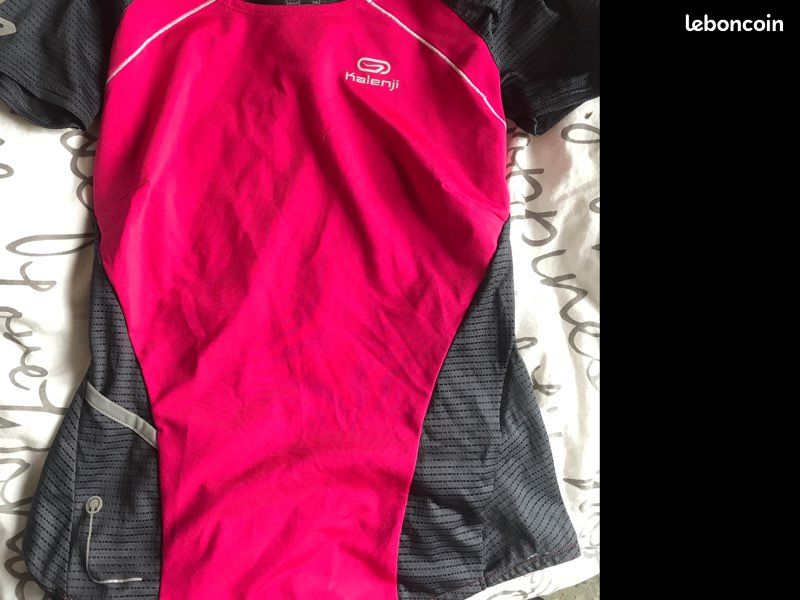 T-shirt (image 1)