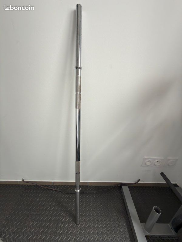 Barre de musculation Super Curl EZ 120 cm / 30 mm avec fermetures