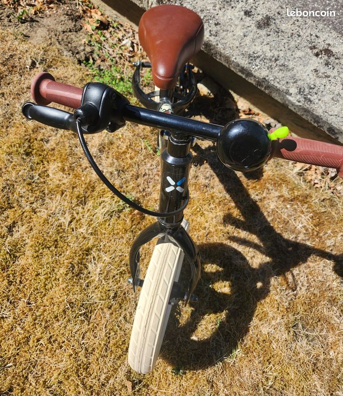 Btwin noir banwood draisienne 2023 B TWIN DRAISIENNE ENFANT 10 POUCES RUNRIDE 100 BLANC NOIR Specs, Comparisons, Reviews