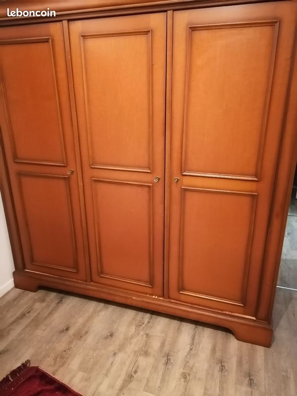 Armoire bois massif (image 1)