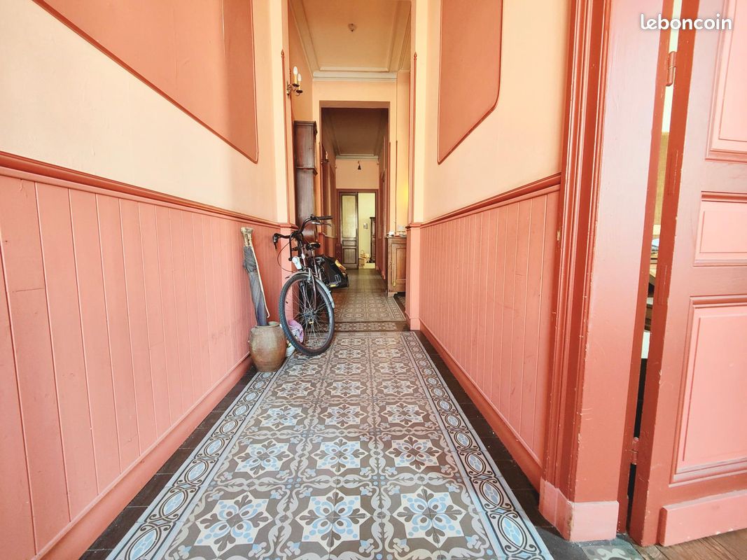 Maison 10 pièces 302 m² · à Bordeaux · 302 m² · 867 000 €