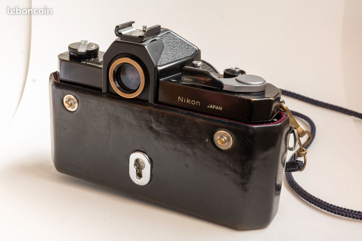 Nikon FE chrome + Ai Nikkor 1.8/50mm | Appareil photo reflex mono-objectif (SLR