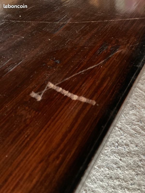 Table basse en bois exotique (image 3)