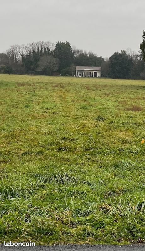 Terrain 600 m² · à La Lande-de-Fronsac · 95 000 €