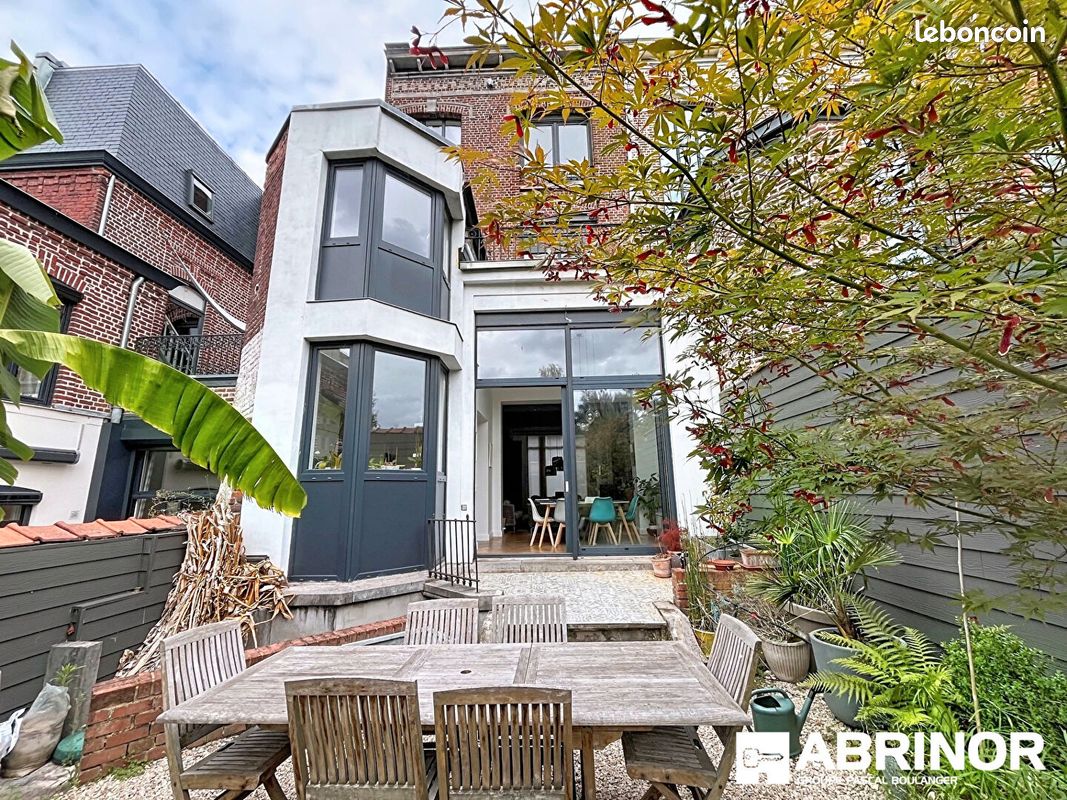 Maison 8 pièces 267 m² · à Roubaix · 267 m² · 639 500 €