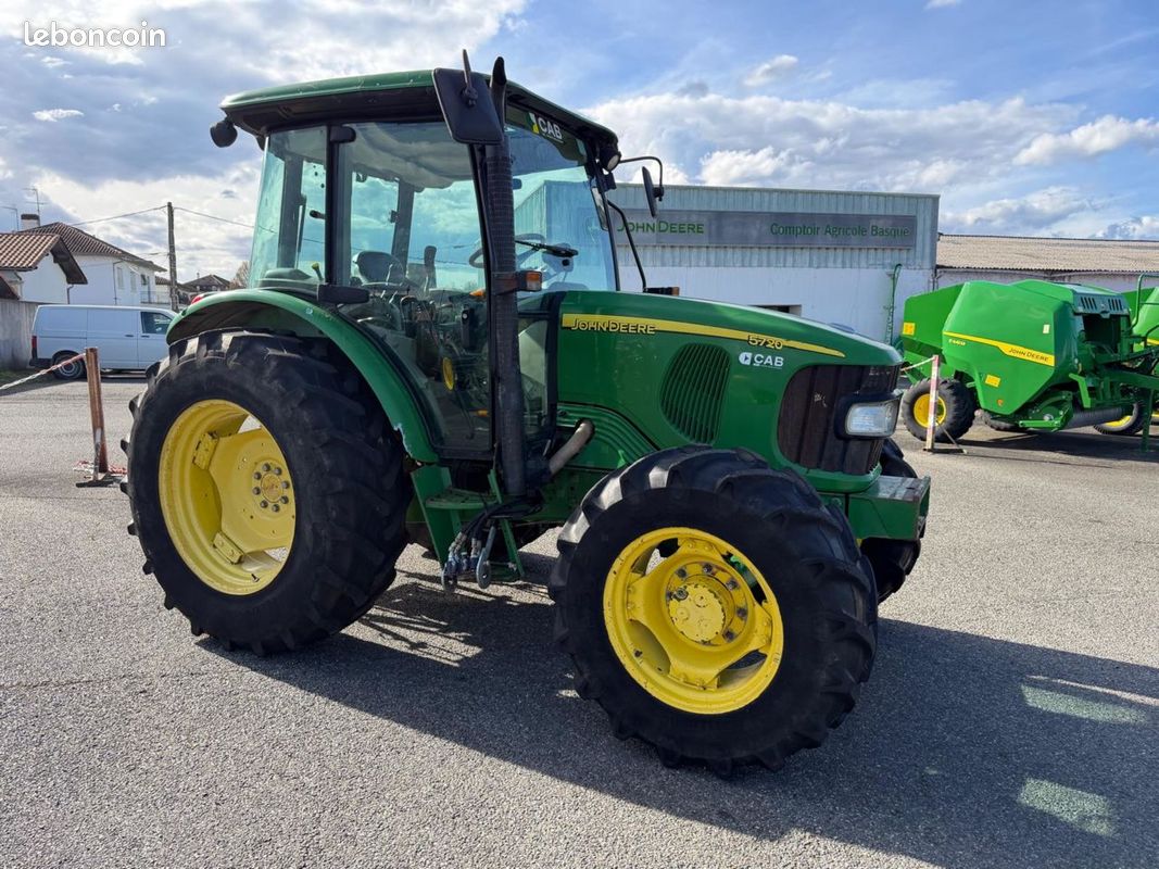 John Deere 5720 (image 1)