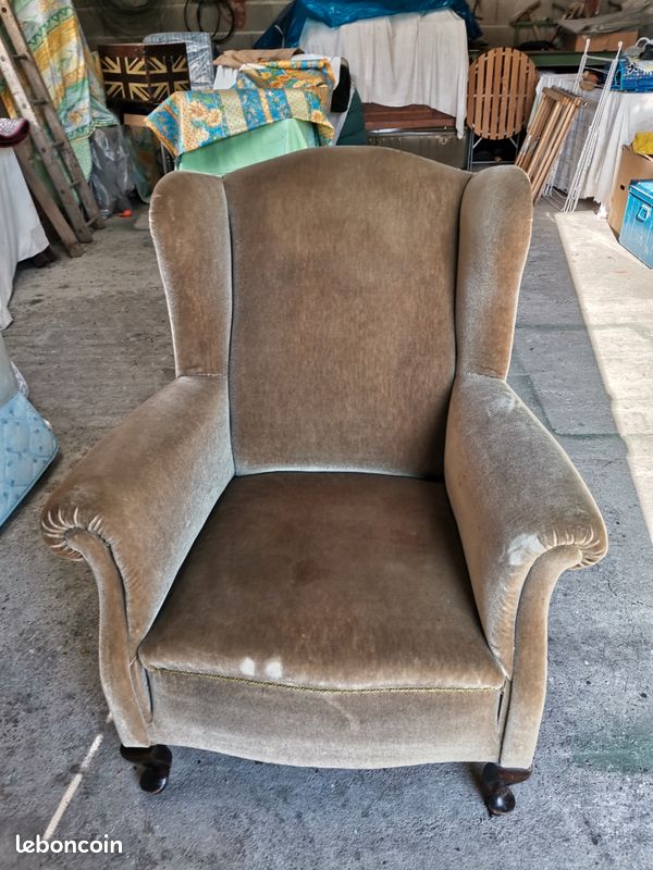 Fauteuil ancien genre anglais (image 1)