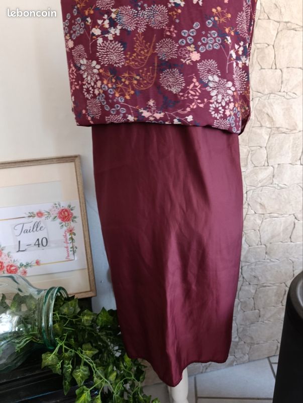 Robe bordeaux fleurie L/40 (image 4)