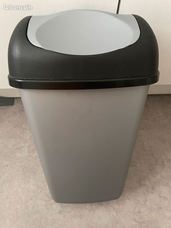 Poubelle Carrefour Ameublement
