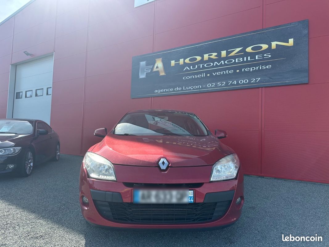 Renault Megane 3 Berline 5 ptes 1.9 DCI 131 CH AUTHENTIQUE - GARANTIE 12 MOIS (image 3)