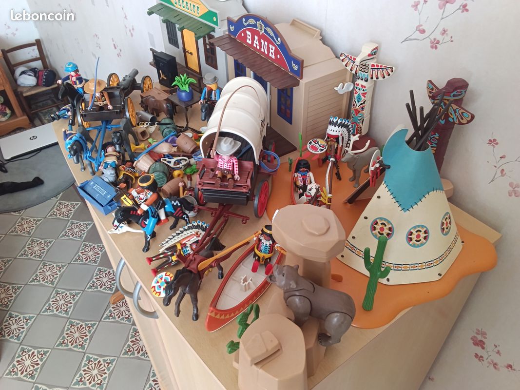 Lot Playmobil Western – Tribu Indienne Avec 14 Personnages Et Chevaux – Vintage