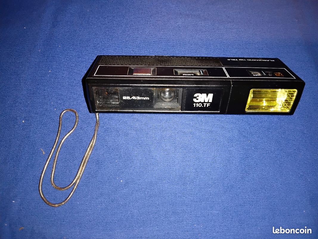 Flashmatic 110 Tele Halina 110 Pocket Camera 24 Flash Matic