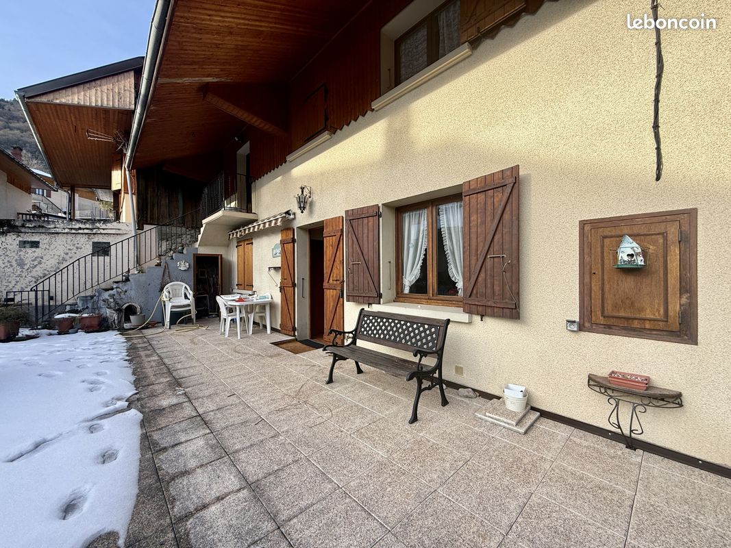 Maison 4 pièces 117 m² · à Saint-Ferréol · 117 m² · 290 000 €