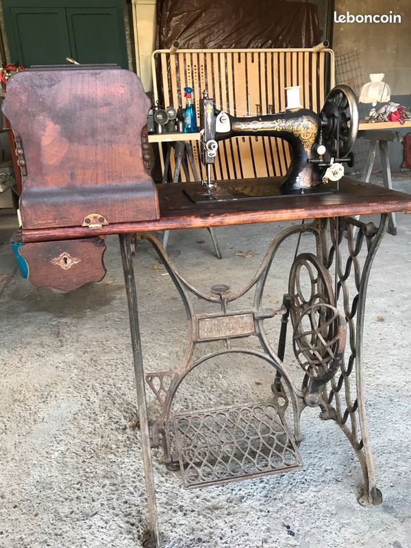 Machine à coudre (image 1)