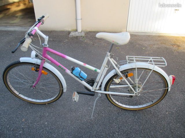Prix sacrifie : A saisir beau velo " mbk " Parfait etat (image 2)