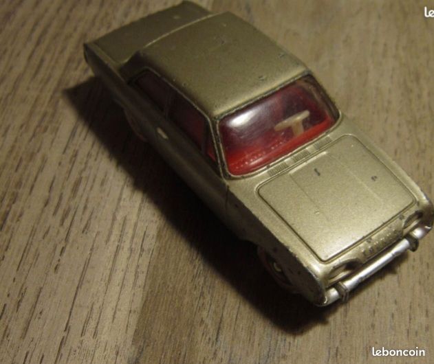 Dinky Toys Ford Taunus Beige 1/43 - Voiture Miniature Collection Vintage