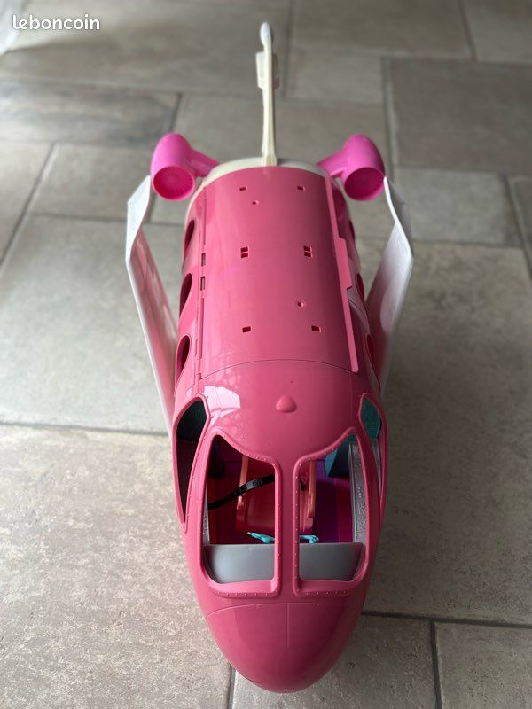 Avion Barbie (image 1)