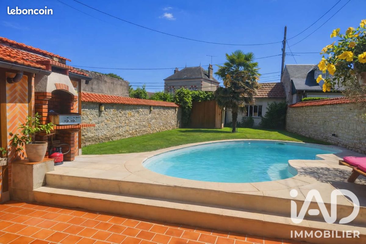 Maison 6 pièces 130 m² · à Pithiviers · 130 m² · 235 000 €