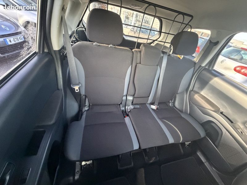 Mitsubishi OUTLANDER 2.0 MIVEC 2WD 147cv (image 14)