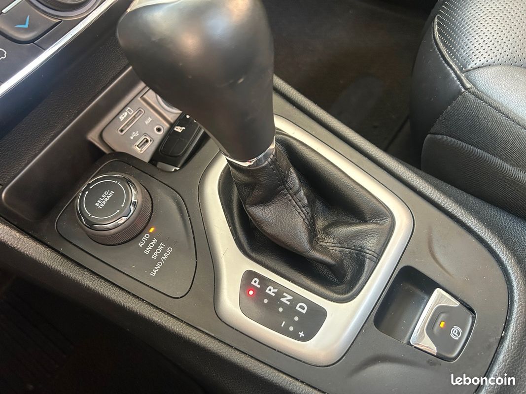 Jeep cherokee 2.2l multijet 200 active drive i bva overland (image 21)