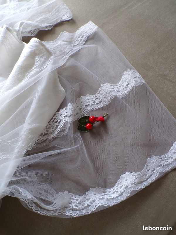 Robe de mariée dentelle années 70 (image 13)