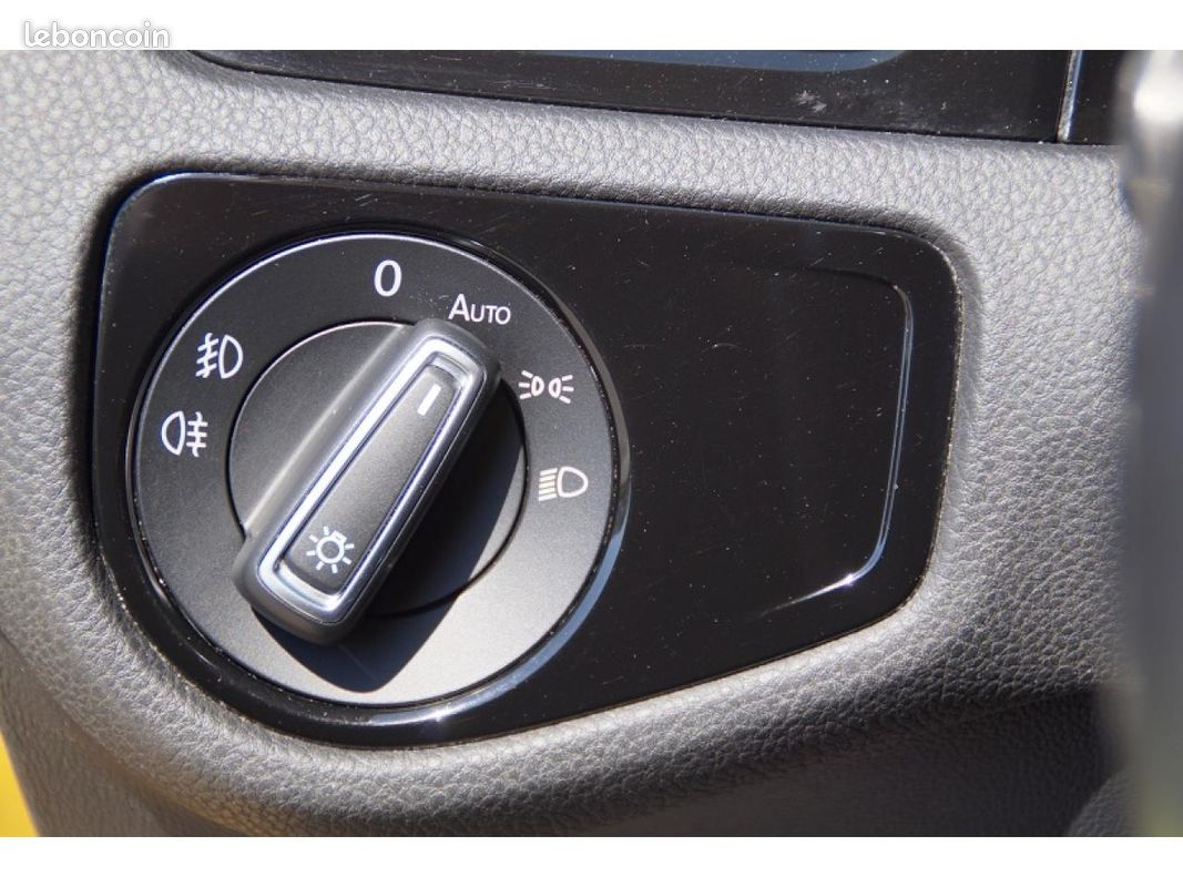 VOLKSWAGEN GOLF 1.4 16V TSI BlueMotion - 125 VII BERLINE Sound PHASE 2 (image 23)