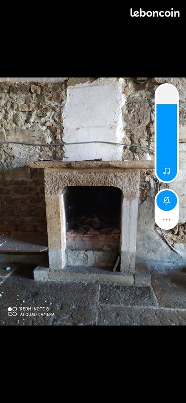 Cheminée en pierres (image 2)