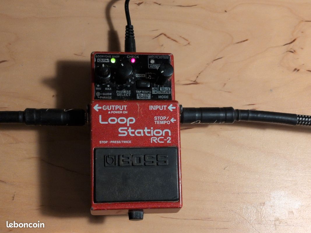 Pédale effet guitare BOSS loop station RC-2 + alimentation (image 1)