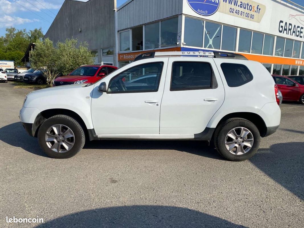 DACIA DUSTER 1.5 dCi - 110 - BV EDC PRESTIGE + ATTELAGE + Caméra (image 3)