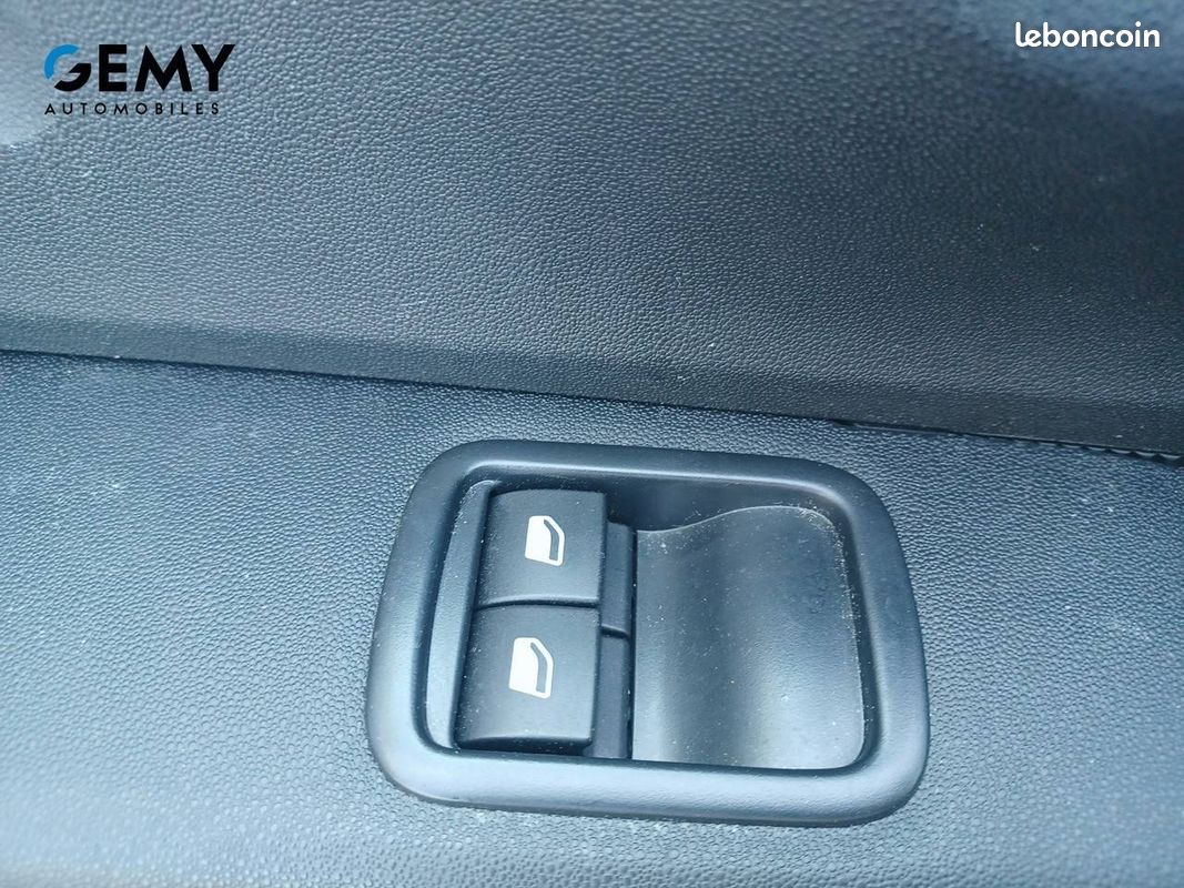 CITROEN C3 PureTech 83 ch BVM5 You (image 12)