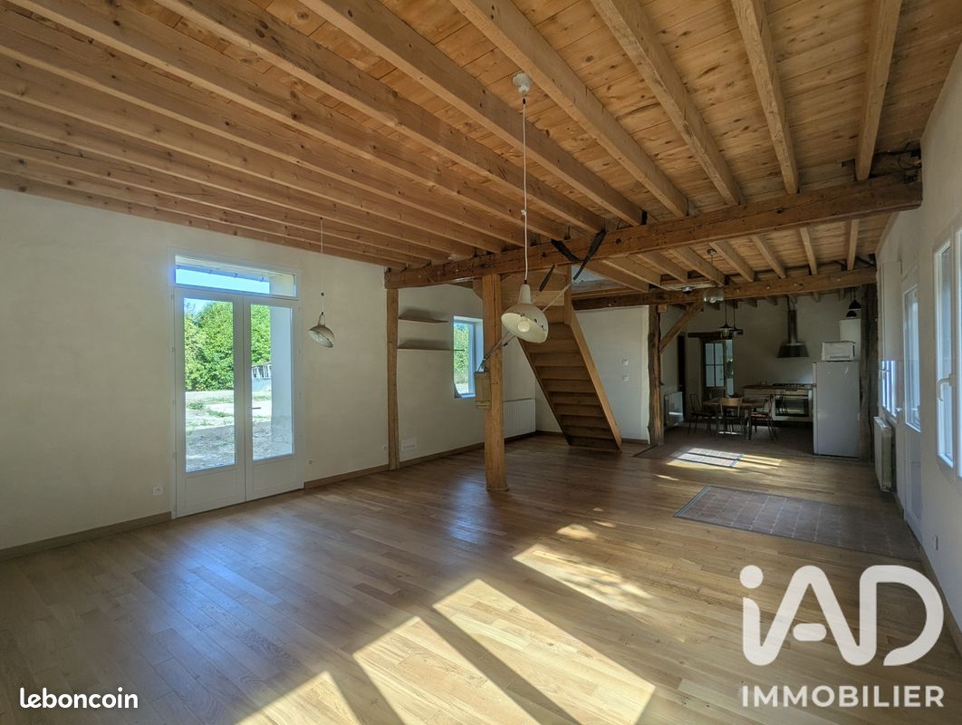 Maison 4 pièces 104 m² · à Saint-Piat · 104 m² · 224 000 €