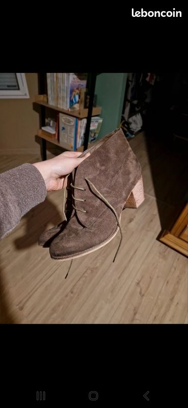 Boots style nubuck taille 40 poti pati (image 1)