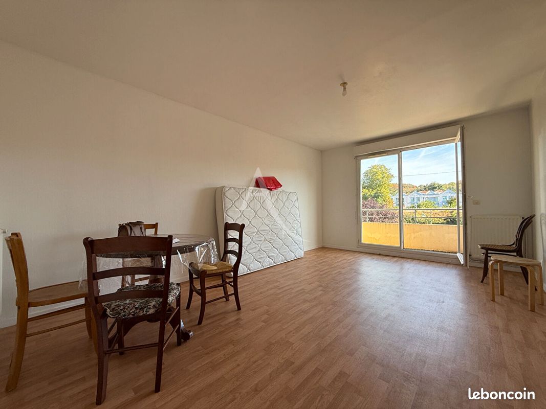 Appartement 3 pièces 58 m² · à Dourdan · 58 m² · 850 €/mois