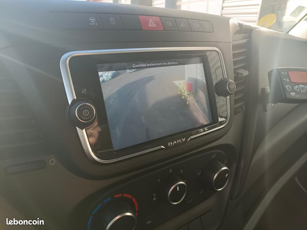 Iveco Daily CHASSIS CABINE FRIGO POSITIF/NEGATIF 12M3 160 CV RJ HAYON 3,5 T (image 13)